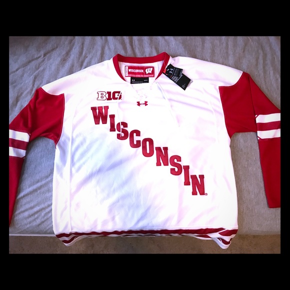 NWT Wisconsin Badgers Hockey jersey - Under Armour - Picture 1 of 3